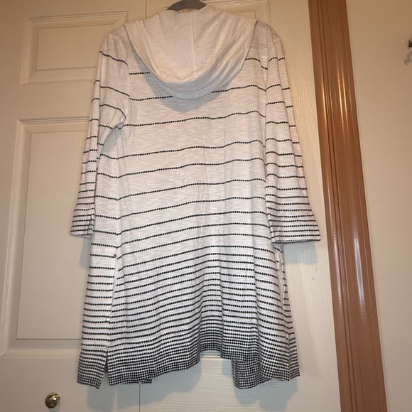 Chico's Black and White Striped Hooded Cardigan-NWT-M - Picture 2 of 7